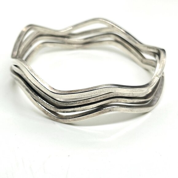SILVER TONE WAVY Wavy Stackable Bangle Cuff Bracelet Modernist Minimalist - Picture 3 of 12